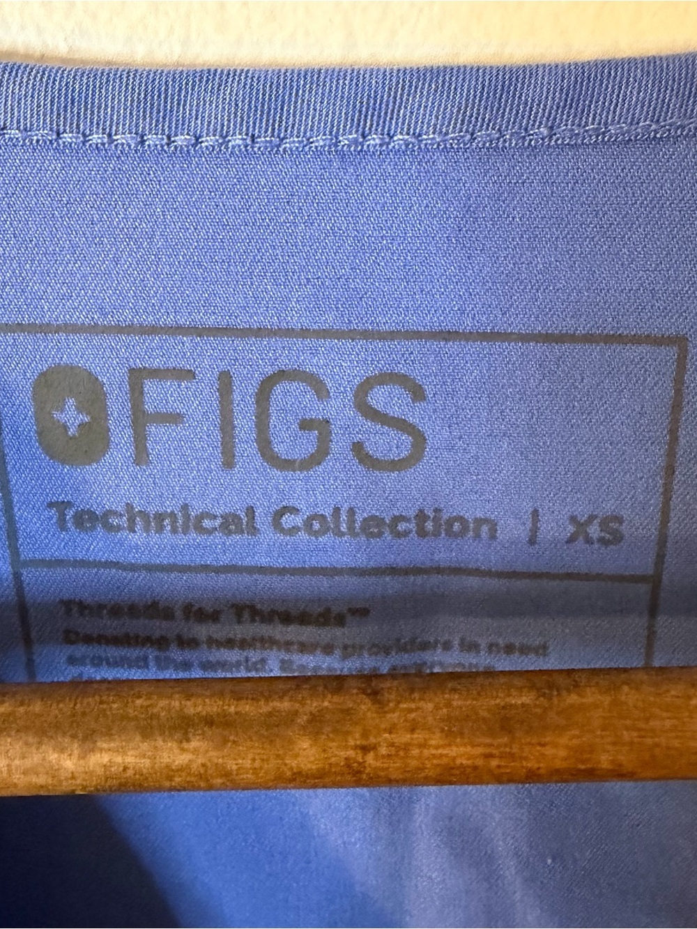 Figs Technical Collection Blue Scrub Top XS - Picture 2 of 4